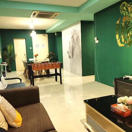 Cozy Forest Themed Homestay 4 Bedroom กัวลาลัมเปอร์ ภายนอก รูปภาพ