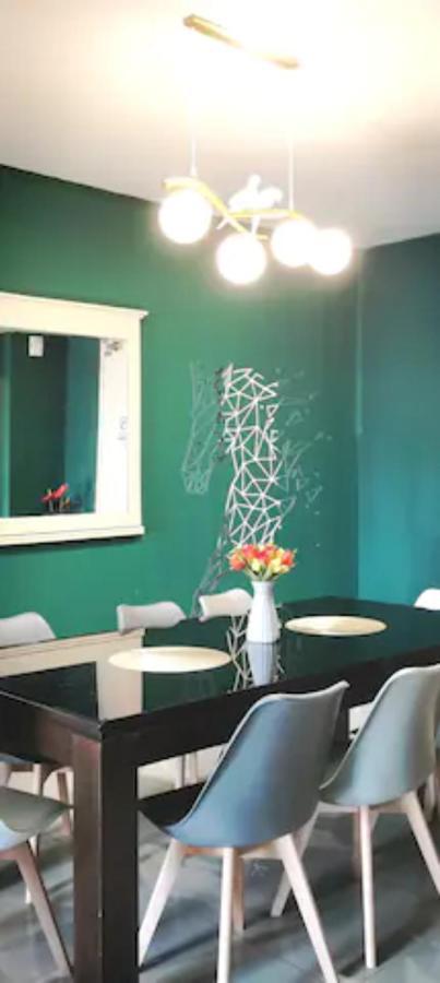Cozy Forest Themed Homestay 4 Bedroom กัวลาลัมเปอร์ ภายนอก รูปภาพ